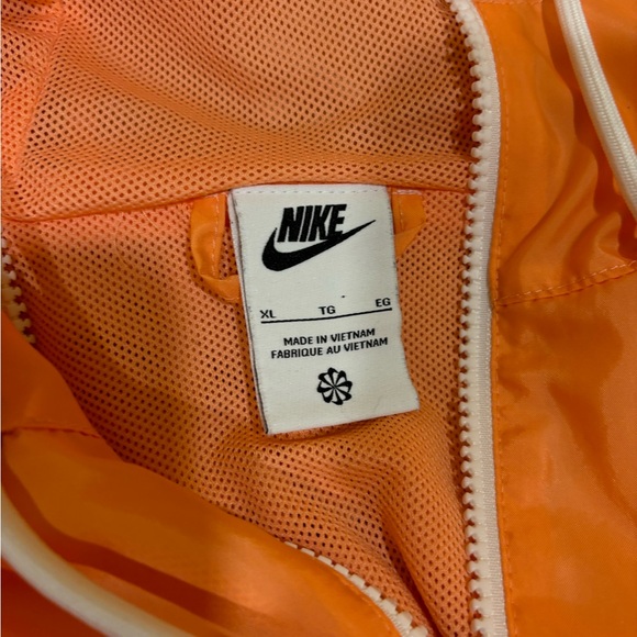 Nike Windbreaker Jacket - Picture 4 of 4